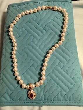 Classic White Pearl Necklace with Gold Garnet-Style Pendant